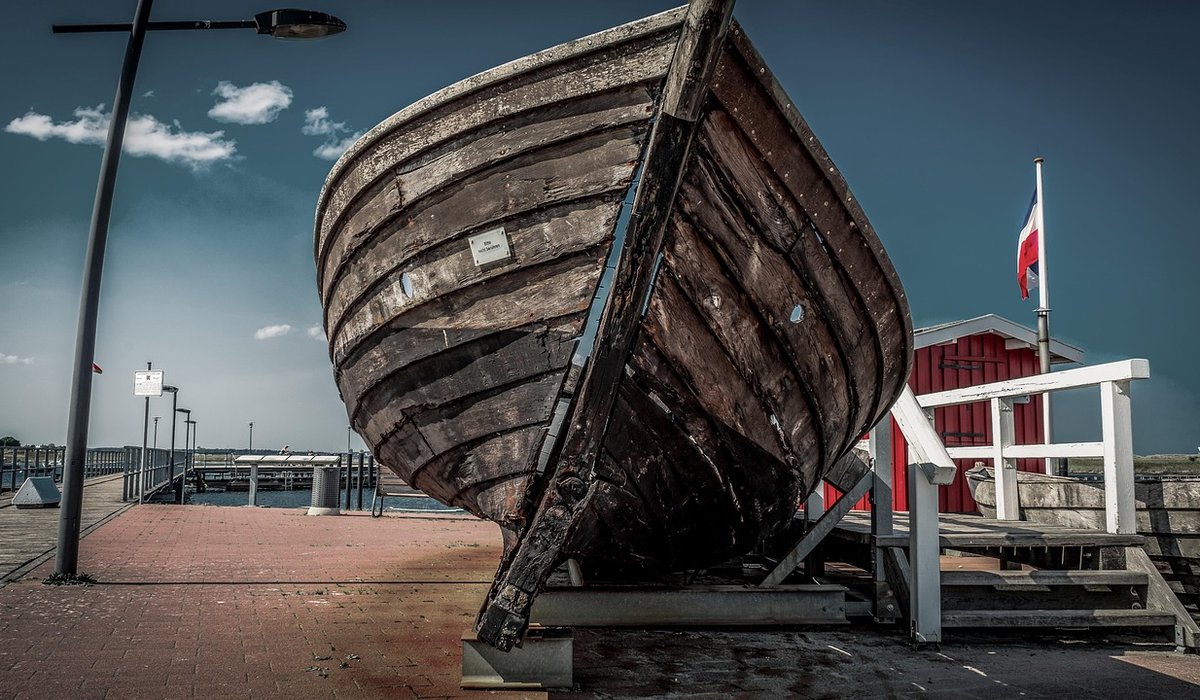 Essential Boat Maintenance Tasks Before Spring Launch
